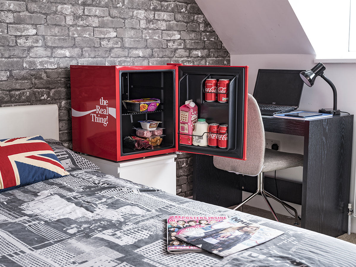 Mini bar deals fridge for bedroom