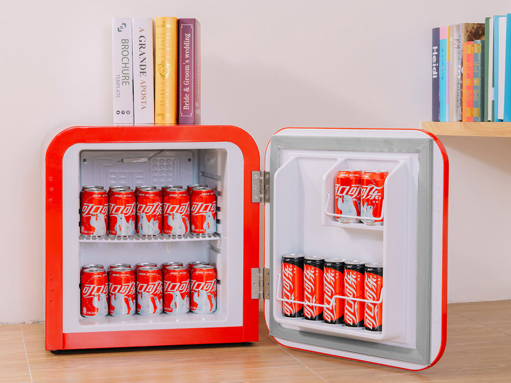 Retro mini on sale bar fridge